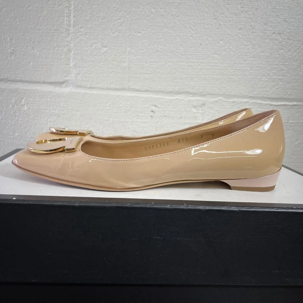 Salvatore Ferragamo Nude Patent Leather Gancini Logo Flats Slip On Women's 7 B
